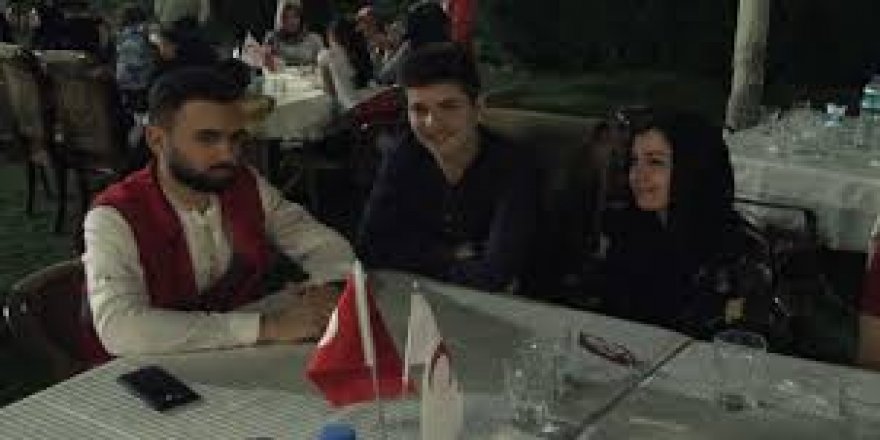 Kızılay, bulduğu parayı sahibine ulaştıran Suriyeli gençle buluştu