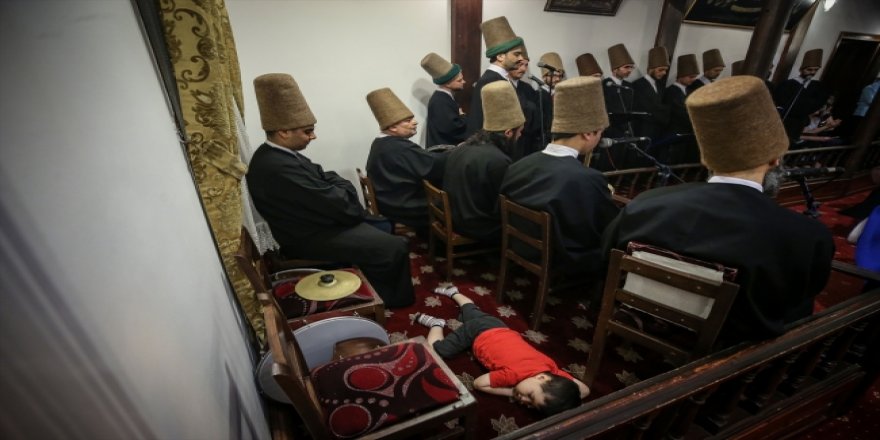 "Dünya döndükçe" tarihi binada tasavvuf öğretisini yaşatıyorlar