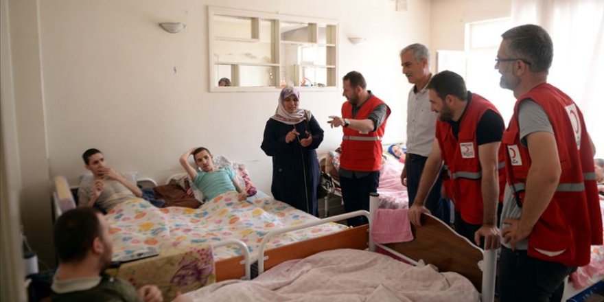 Türk Kızılaydan Suriyeli aileye destek