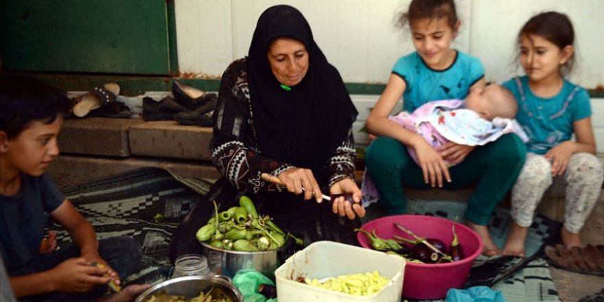 Konteyner kent bayrama hazır