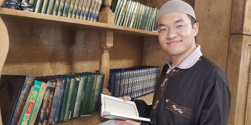 7 hafta önce Müslüman olan Çinli genç: Kadir Gecesini yüzde 100 yakaladım