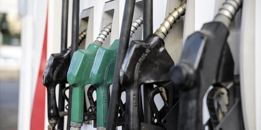 Benzinde 9 kuruş indirim