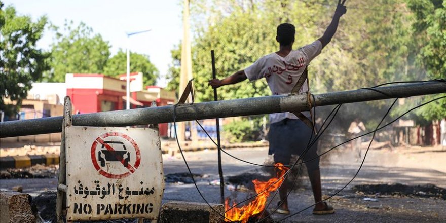 Sudan'da göstericilere müdahaleye dünyadan tepki