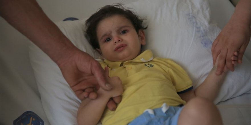 Küçük Miraç böbrek nakliyle çifte bayram yaşıyor
