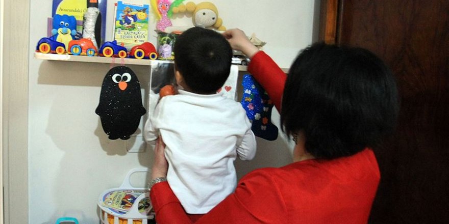 Koruyucu aileler 6 bin 801 çocuğun 'sıcak yuvası' oldu