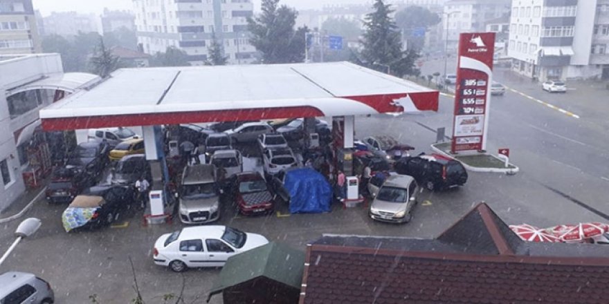 Kastamonu'da dolu ve sağanak etkili oldu