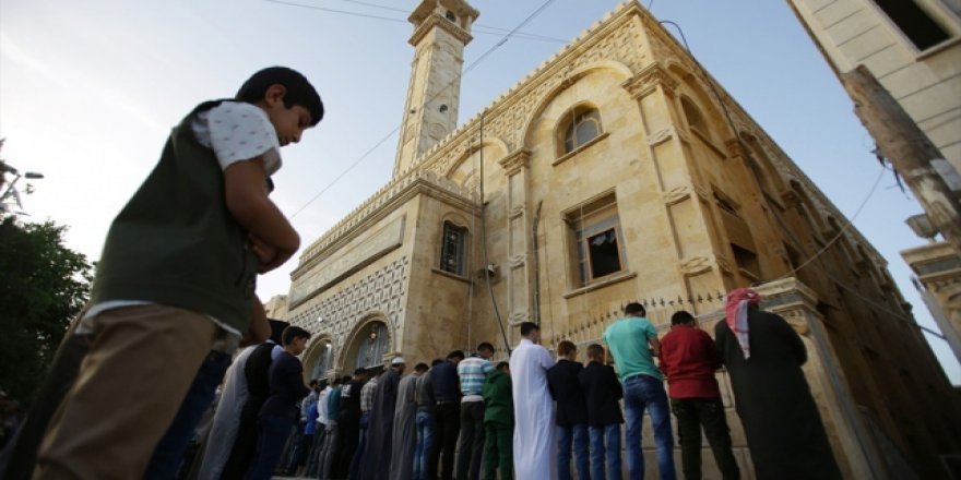 Terörden temizlenen yerlerde bayram namazı idrak edildi