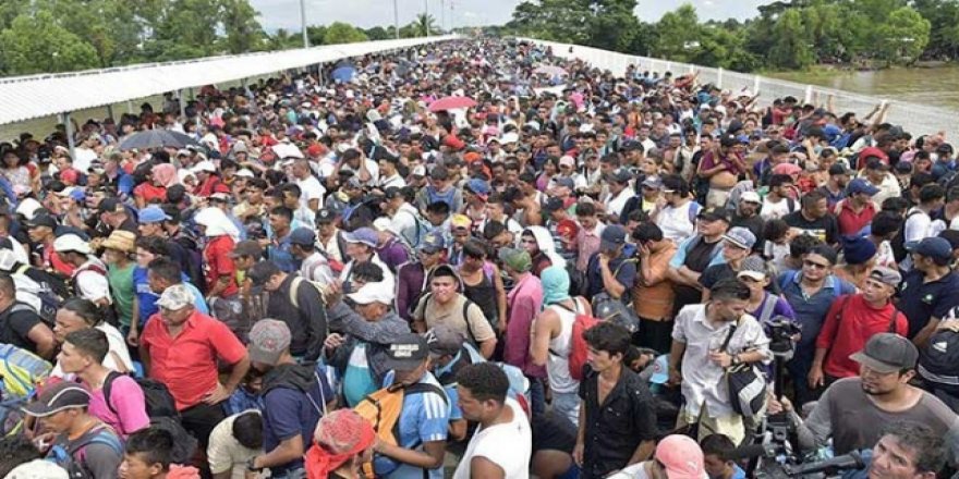 Meksika'da göçmen konvoyuna engelleme