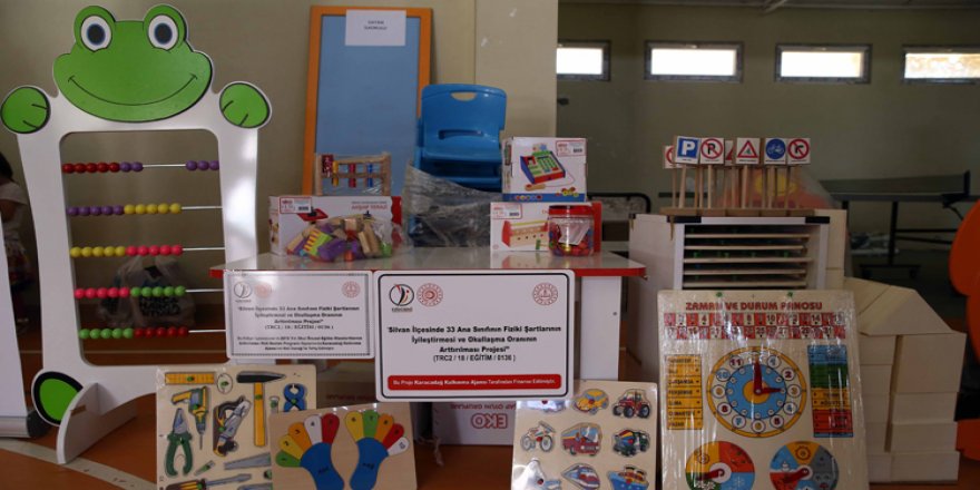 Hibe destek ile Silvan'da 33 anaokuluna eğitim materyali