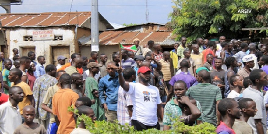 Burundi'de Fransız medyası karşıtı protesto