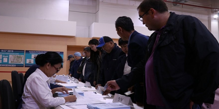 Kazakistan'da seçimler yapılıyor