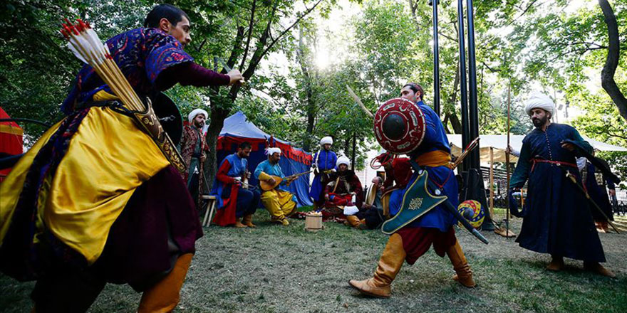 Moskova’da 'Osmanlı ordu karargahı' kuruldu