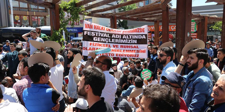 Van'daki alkol sponsorlu ahlak dışı festival iptal edildi