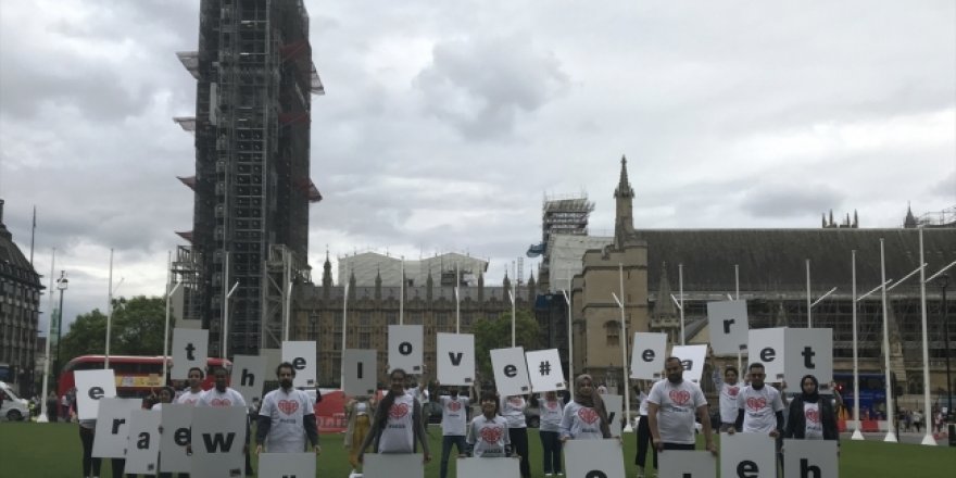 Esed'in İdlib saldırıları Avrupa'nın 18 başkentinde protesto edildi