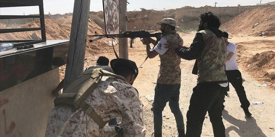 Libya'da uyarılar işe yaramıyor