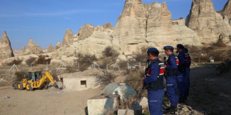 Kültür varlığı yakınındaki yapılar yıkılıyor