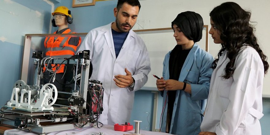 Liselilerin buluşu su tasarrufu sağlayacak