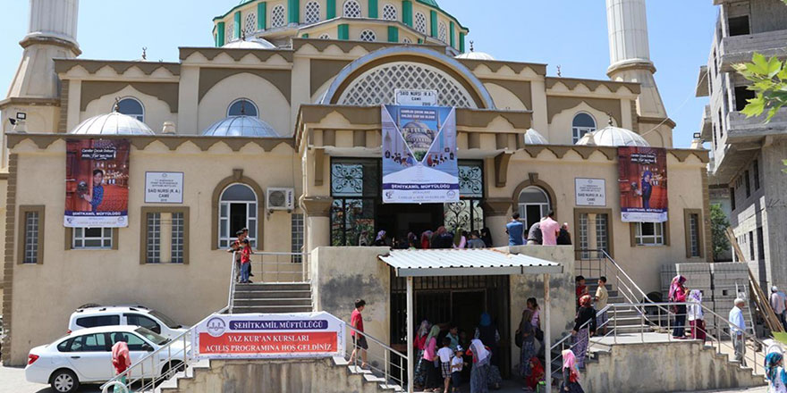 Yaz Kur’an kursları Said-i Nursi Camii'ndeki törenle başladı