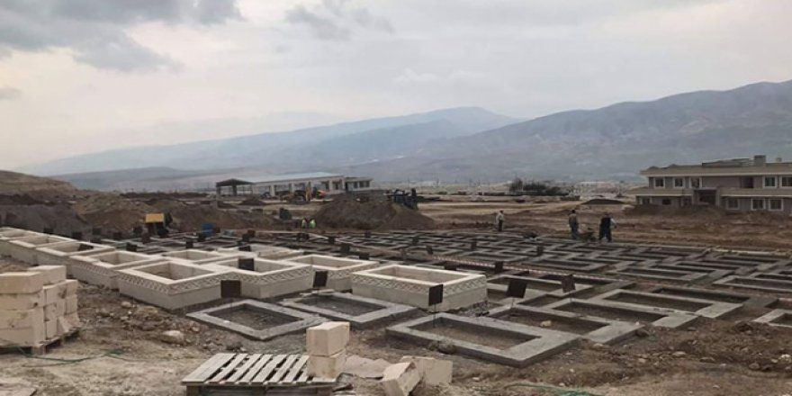 Hasankeyf'teki türbe ve mezarlar da yeni yerleşim yerine taşınıyor