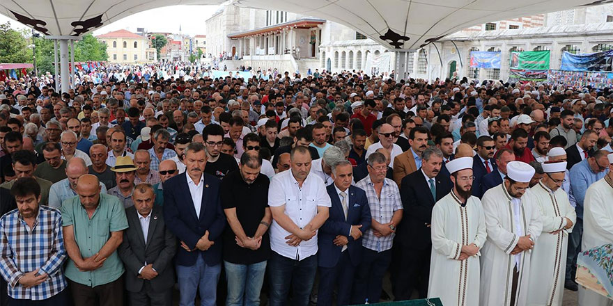 Doğu Türkistanlı âlim için gıyabi cenaze namazı kılındı