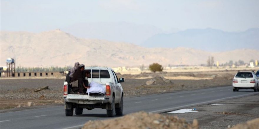 Taliban yine Afganistan'ı kana buladı