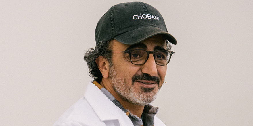 Amerika'nın yoğurt kralı, sütü ineklere 'insani muamele eden' çiftliklerden alacak