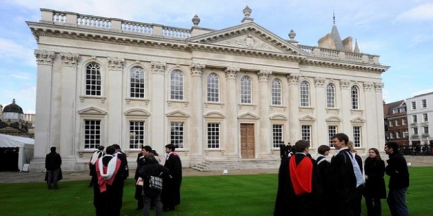 İngiliz okul Müslüman öğrencilerden özür diledi