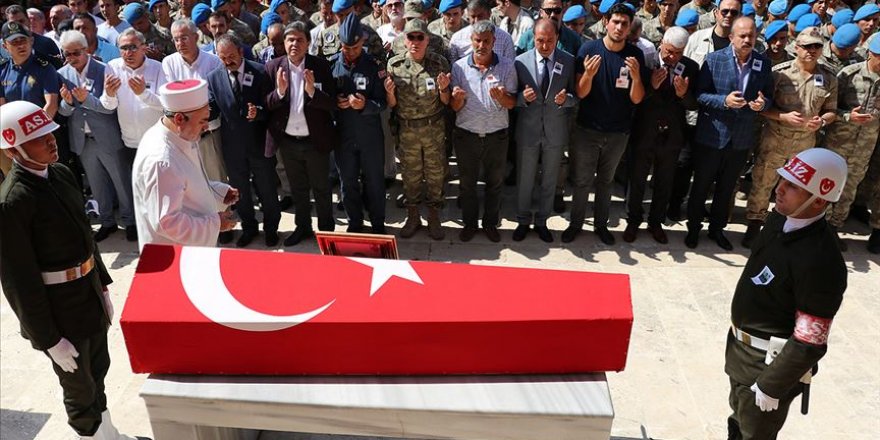 Şehit uzman onbaşı Şevik son yolculuğuna uğurlandı