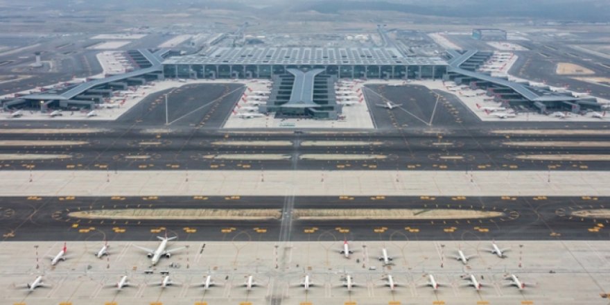 İstanbul'daki havalimanlarına yolcu aktı