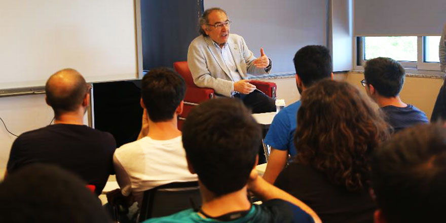 Nevzat Tarhan’dan doktor adaylarına: İyi insan olmadan iyi hekim olamazsınız