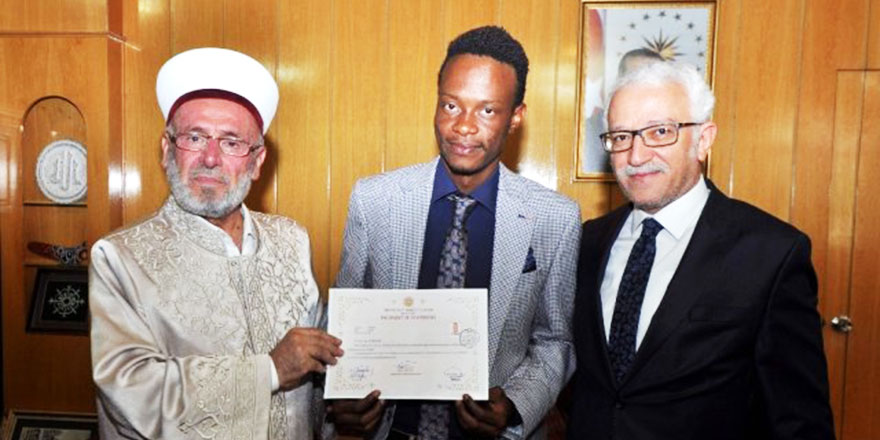 Lisansüstü eğitimi için geldi Müslüman oldu