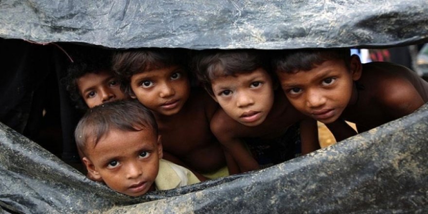 Arakanlı kız çocuğundan BM Mülteciler Yüksek Komiseri'ne mektup