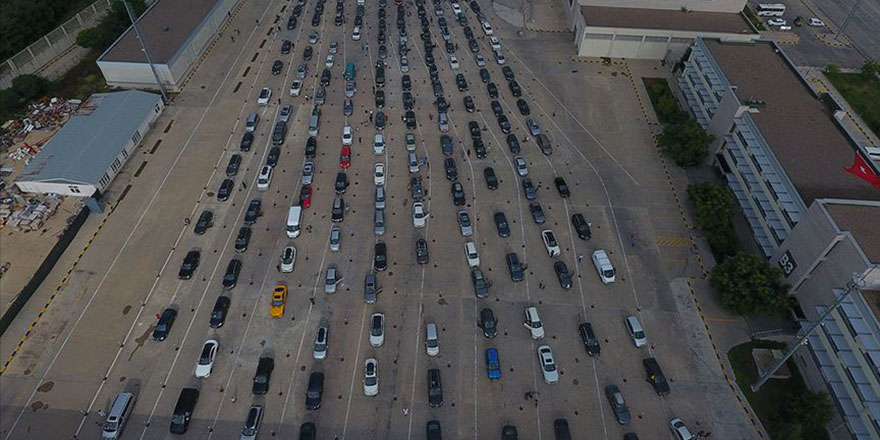 Yurt dışında yaşayan Türklerin hüzünlü dönüş yolculuğu başladı