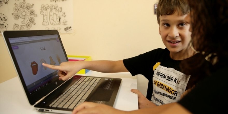 Özel çocuklara 5 dilde eğitim platformu