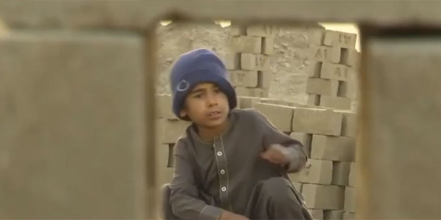 Afganistan'da yoksulluk: Çocuklar okul yerine işe gidiyor