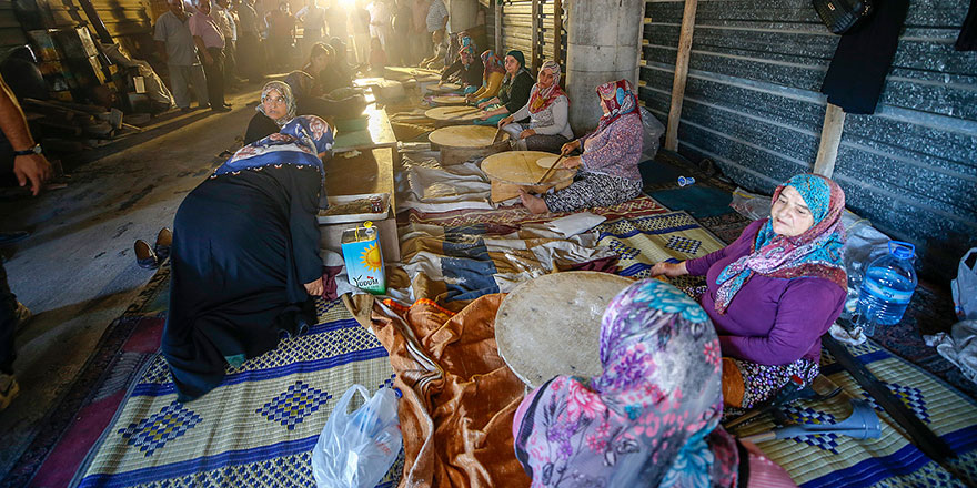 Gözleme satarak yapılan ilk cami