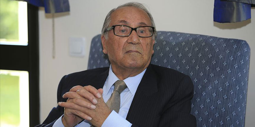 Eski TBMM Başkanı Bozbeyli vefat etti