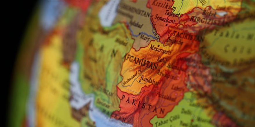 Türkiye'de üniversite okuyan Afgan genç kızdan vicdan çağrısı