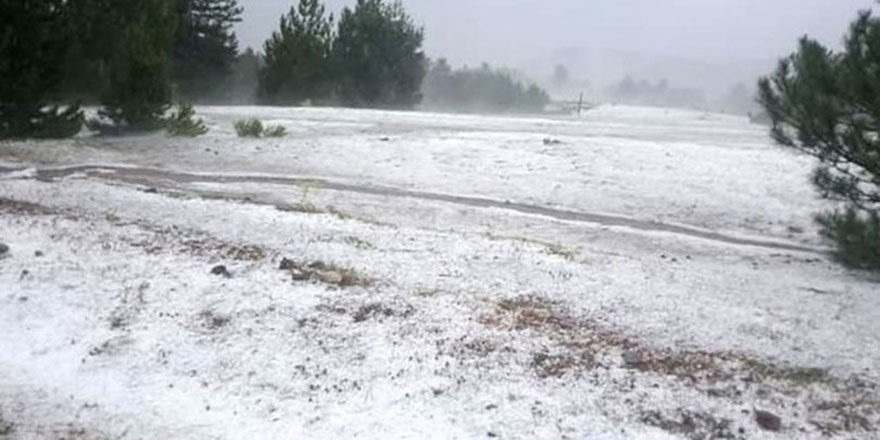 Erzurum'a Eylül ayında dolu sürprizi
