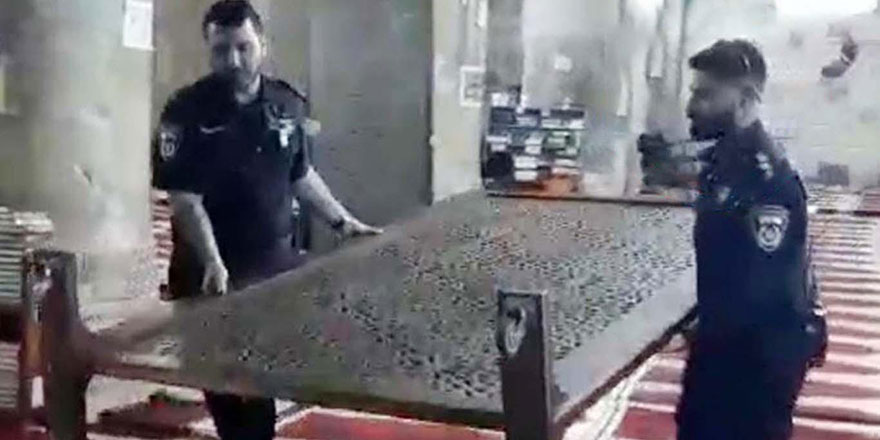 İşgalci İsrail askerleri Mescid-i Aksa'daki eşyaları çaldı