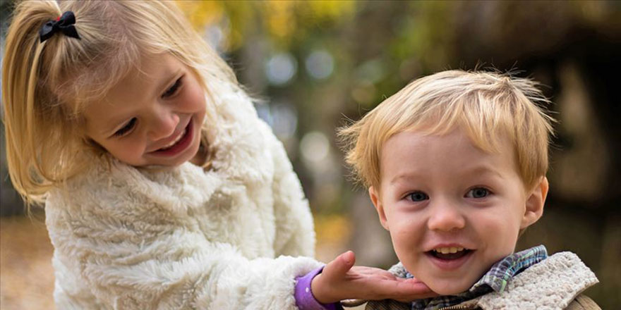 Ablası olan kardeşlerin dil becerisi daha iyi