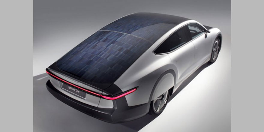 Dünyanın ilk uzun menzilli güneş arabası tanıtıldı