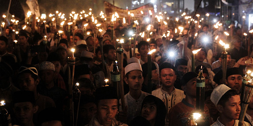 Endonezya'da hicri yeni yıl Kur'an, dua, salavat ve yürüyüşlerle kutlanıyor