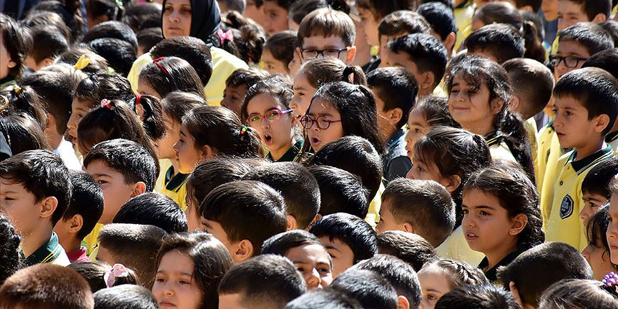Okulların uzun süre kapalı durmasının sakıncalarına dair rapor yayınlandı