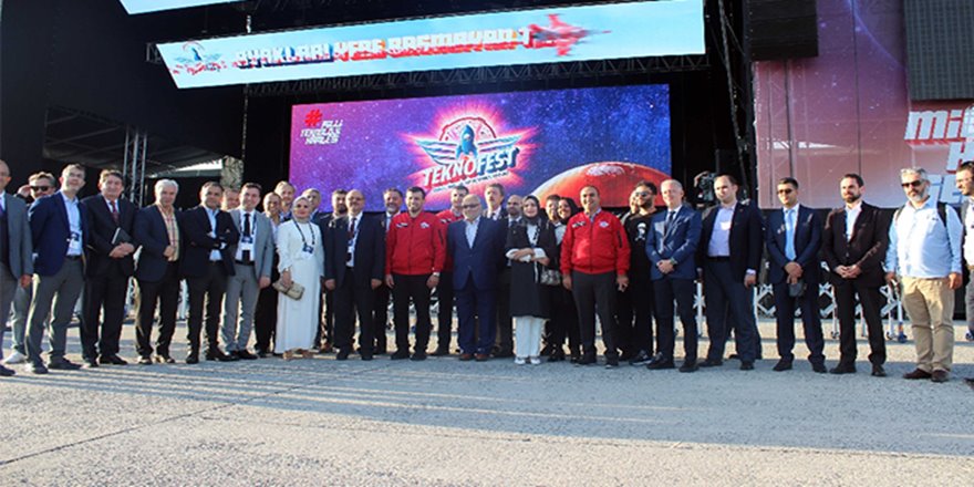 Selçuk Bayraktar TEKNOFEST öncesi basın temsilcileri ile buluştu