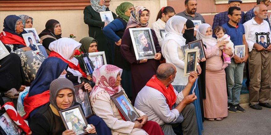 Kulp'taki şehit annelerinden Diyarbakır annelerine destek