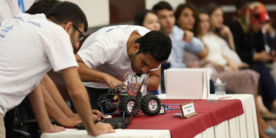 Roboik yarışmasının ödülleri sahiplerini buldu