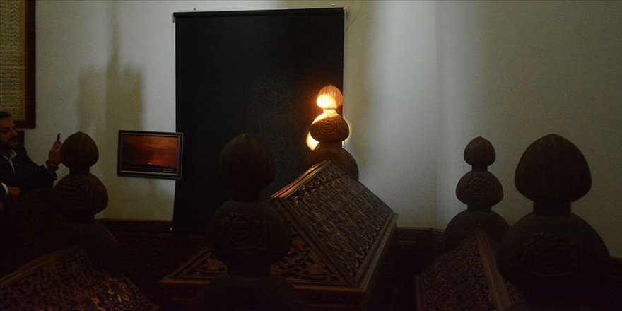 'Işık hadisesi'ni izlemek için sabah namazında bir araya geldiler