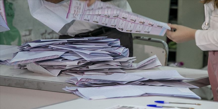 Tunus'ta cumhurbaşkanlığı seçimi ikinci turu 13 Ekim'de