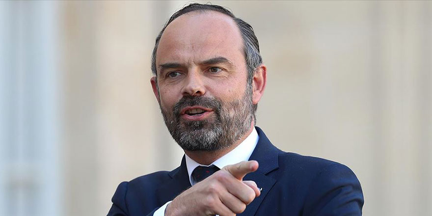 Fransa Başbakanı: İslam karşıtlığınız mide bulandırıcı